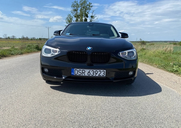 BMW Seria 1 cena 53000 przebieg: 131075, rok produkcji 2013 z Praszka małe 121